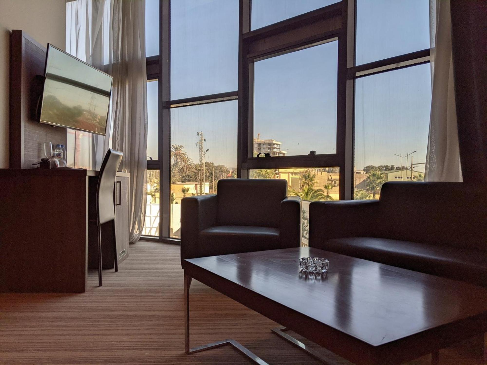 Le Zenith Hotel Оран Екстериор снимка