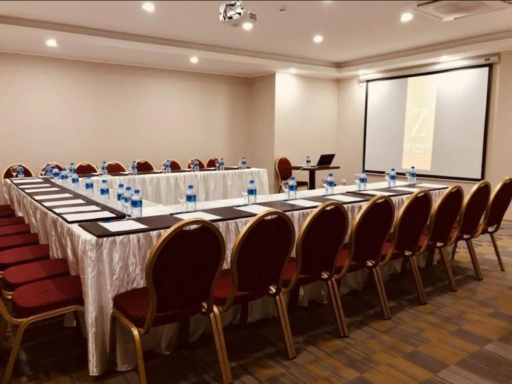 Le Zenith Hotel Оран Екстериор снимка