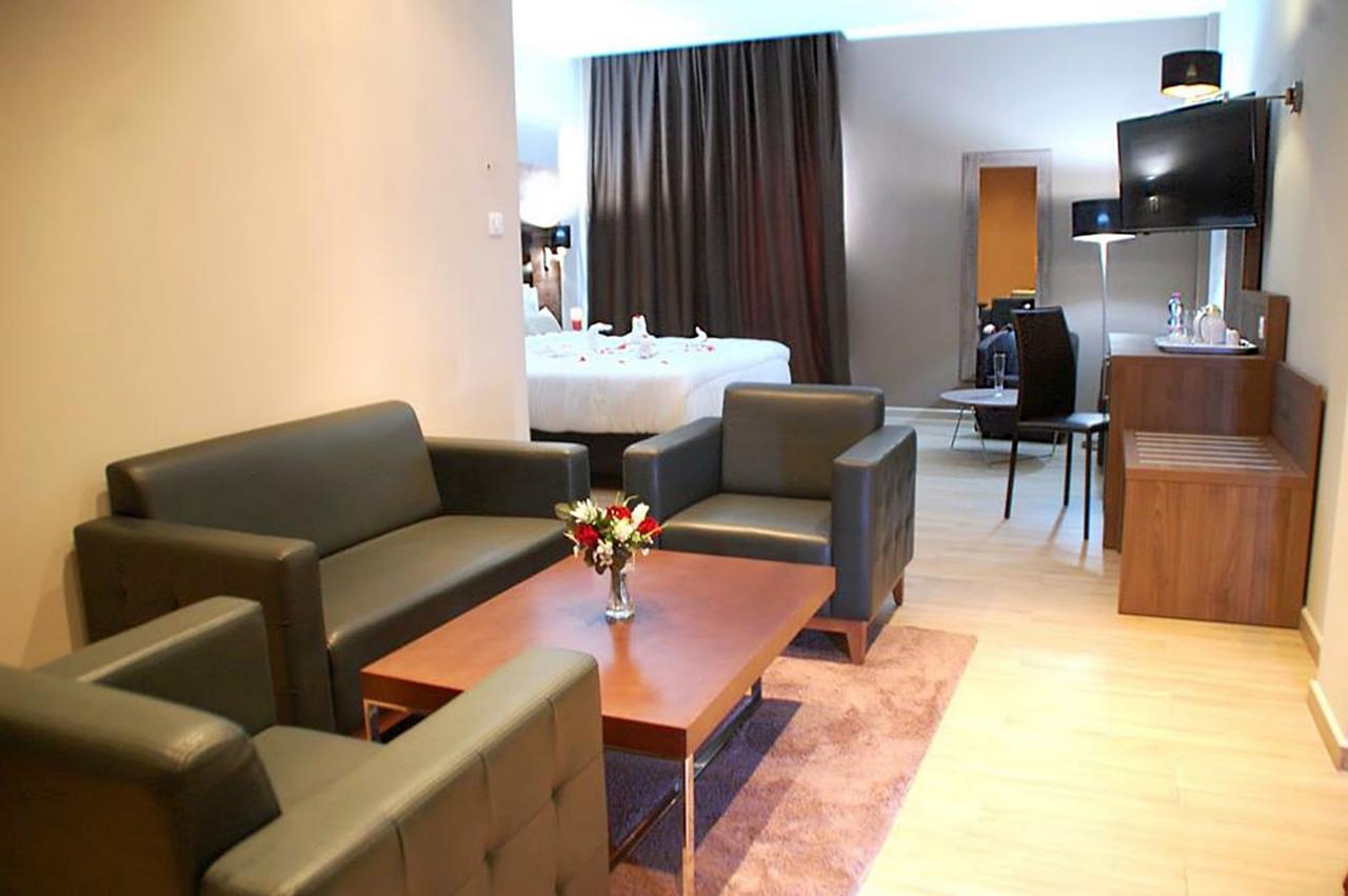 Le Zenith Hotel Оран Екстериор снимка
